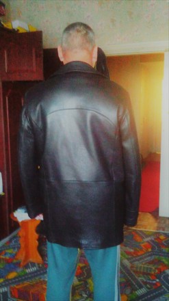 куртка черного цвета.состояние-минимальное б.у. съемный воротник(енот),съемная п. . фото 4