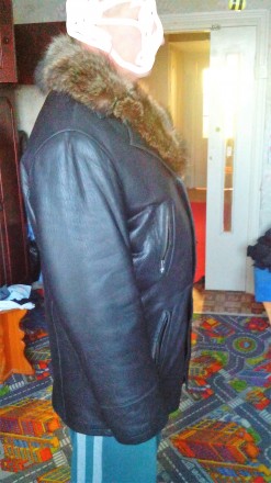 куртка черного цвета.состояние-минимальное б.у. съемный воротник(енот),съемная п. . фото 7
