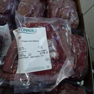 Продам нирки свинячі в картоні 25кг +/-
вакуумна упакова Тьоніс Німетчина. . фото 2