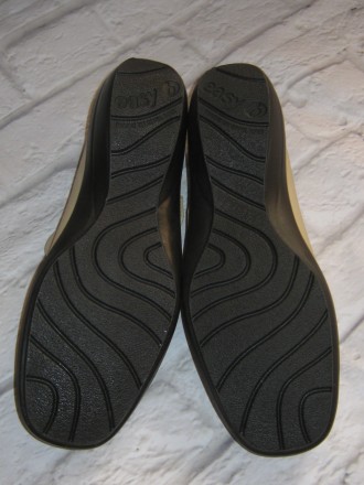 Продам отличные кожаные туфли Easy B (Англия), размер 40 (UK 6 полномерный).
Дл. . фото 6
