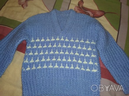 Теплый свитер вязаный. . фото 1