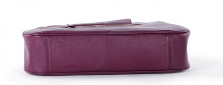 Женская кожаная сумка,42х11х25, длина ручек-17 см.В сумке одно отделение, внутри. . фото 6