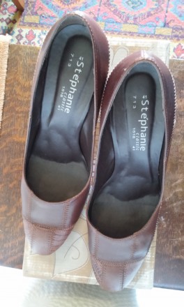 Очень элегантные коричневые кожаные туфли фирмы Stephanie classic 41р!
Очень кр. . фото 5