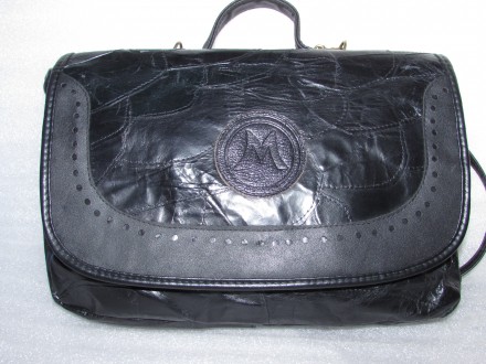 Супер сумка портфель натуральная кожа новая

Сумка изготовлена из плотной каче. . фото 2