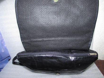 Супер сумка портфель натуральная кожа новая

Сумка изготовлена из плотной каче. . фото 6