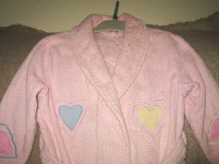 Детский розовый махровый халат HB Fashion. 
Украшен аппликациями-сердечками, 10. . фото 3