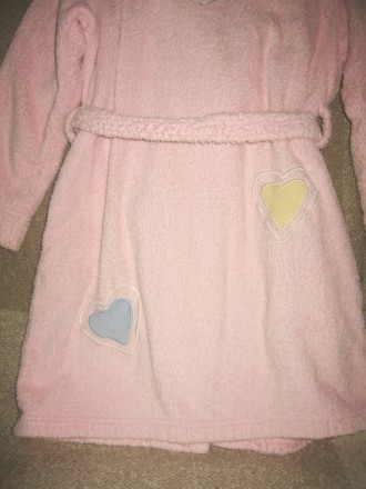 Детский розовый махровый халат HB Fashion. 
Украшен аппликациями-сердечками, 10. . фото 7