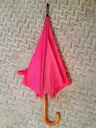 Совершенно новый зонт. Качество отличное, прочный, ручка с дерева, конструкция м. . фото 2