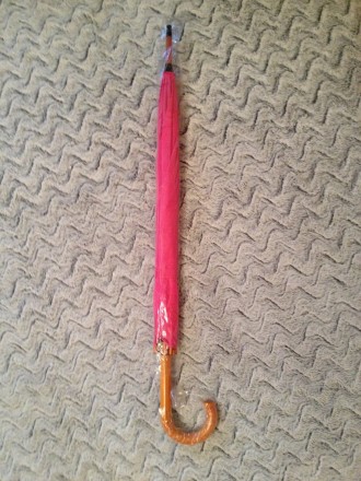 Совершенно новый зонт. Качество отличное, прочный, ручка с дерева, конструкция м. . фото 3