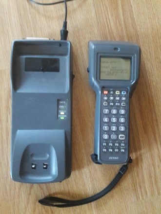 Сканер сбора данных Denso BHT-5079 (BHT5000) и зарядный блок Denso CU-5001 
Пак. . фото 4