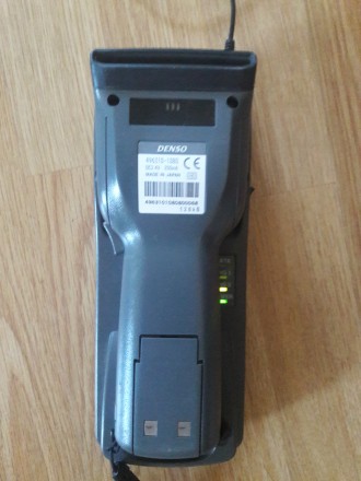 Сканер сбора данных Denso BHT-5079 (BHT5000) и зарядный блок Denso CU-5001 
Пак. . фото 5