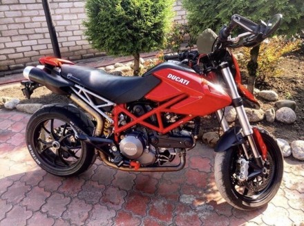 Ducati hypermotard 796 Состояние на 5 из 5 Бережный уход, регулярная смена масла. . фото 3