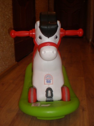 Продам качалку-каталку "Лошадка"  со съемным поддоном и колесиками для детей от . . фото 4