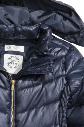 Демисезонная легкая курточка на девочку. Производитель H&M, Германия. Куртка тем. . фото 4