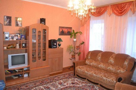 Продажа дома в городе Носовка, Черниговской области Площадь дома 76.5 м кв. Цент. . фото 5