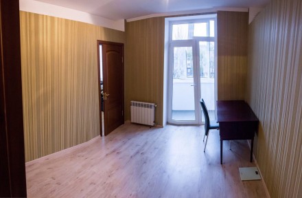 Аренда 4-х комнатной квартиры, мебель добавят по Вашему запросу ,автономное отоп. Дзержинский. фото 6