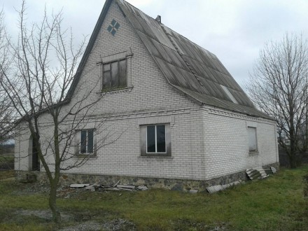 Продам участок 10 сот, с недостроенным домом 120 кв.м. ,расположен под Киевом, п. Ставище. фото 3