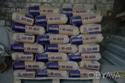 Цемент марки М400, применяется в промышленном, жилищном и сельскохозяйственном с. . фото 1