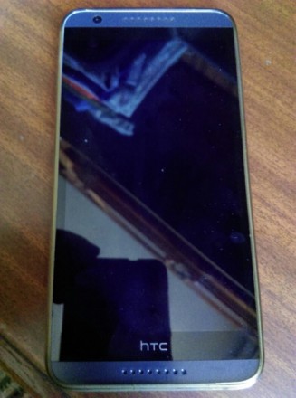 HTC Desire 820 — смартфон с одной SIM-картой типа Nano-SIM. Оснащен экраном 5.5". . фото 5