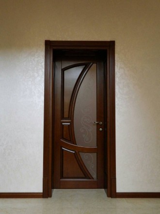 Изготовление деревянных дверей.Навеска и установка дверей из МДФа.Реставрация дв. . фото 9