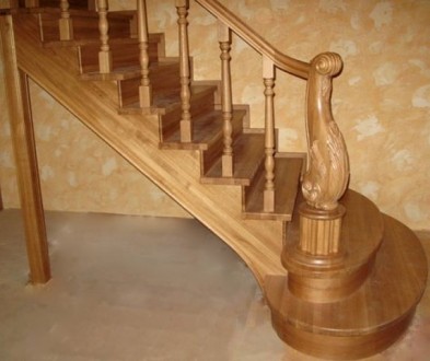 Изготовление деревянных лестниц любой сложности.Рестоврация.. . фото 7