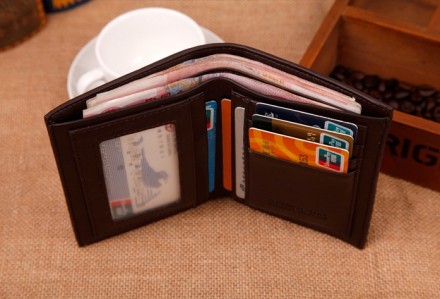 Удобный, практичный, качественный кошелек от ТМ SEVJINk.

Материалы изделия: 
. . фото 3
