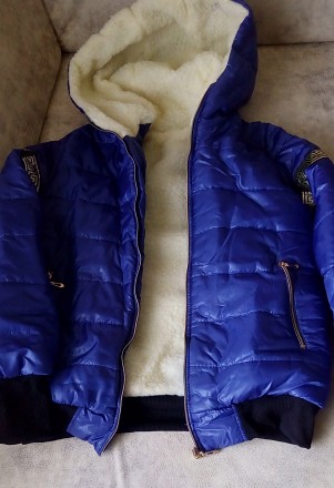 Женский зимний костюм с мехом 

Комплект состоит из курточки из плащевой ткани. . фото 3