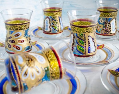 Азербайджанские стаканчики для чая Армуды с росписью.
все наборы армуд и витраж. . фото 4