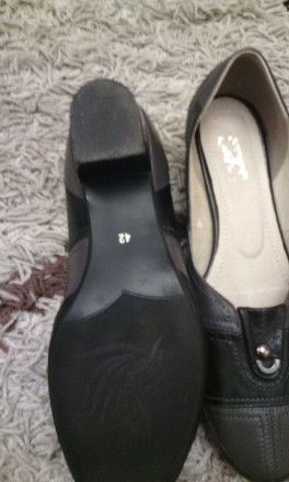 Продам туфли женские серо- черные, натуральная кожа. Размер 42, длина по стелька. . фото 5