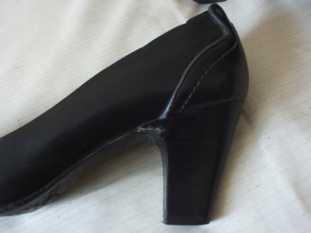 Туфли с пряжкой Esprit черного цвета
Указан 39 р.
Длина стельки 25.3 см
Ширин. . фото 8