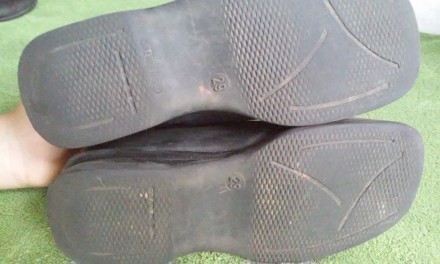 туфли черные кожанные ,очень удобно регулируютса на липучке. . фото 3