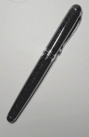 Очень красивая ручка.
Цвет: мерцающий песок.
Метал.. . фото 3