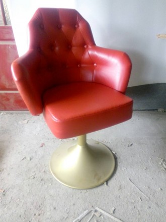 Компания производитель SPDS Group предлагает высокие барные стулья под игровые с. . фото 10