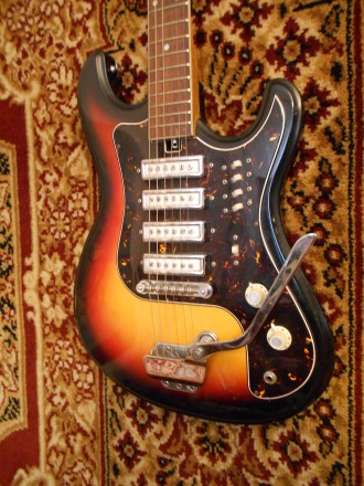 Редкая и раритетная гитара из 60х годов,Япония.Все работает,электроника вся родн. . фото 4