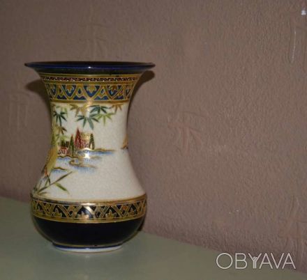 Великолепная японская ваза, выполненная в знаменитой "акварельной" технике Сацум. . фото 1