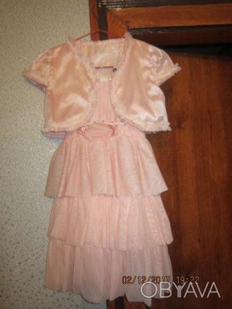 Очень красивое и нарядное платье с болеро розового цвета на возраст 4-6 лет. . фото 1