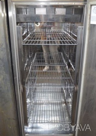 Продам шкаф холодильный  бу Zanussi RS06P41F из нержавеющей стали.  Холодильный . . фото 1