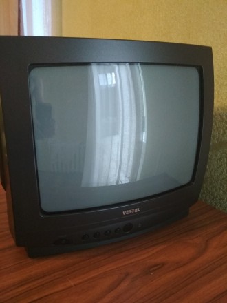Телевизор в  рабочем состоянии, с комнатной антенной ,оснащён пультом ДУ, телете. . фото 2