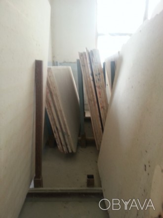 Продаем мраморные слябы для изготовления ступеней и лестниц . Ступени из натурал. . фото 1
