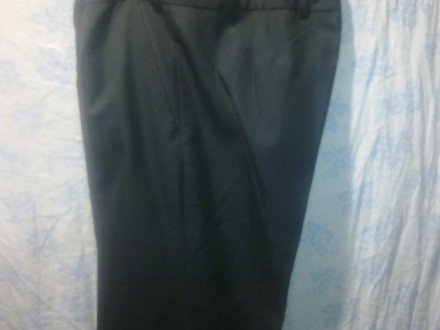 Продам новые школьные брюки черного цвета размером 48-50, рост 3, из прочной и к. . фото 4