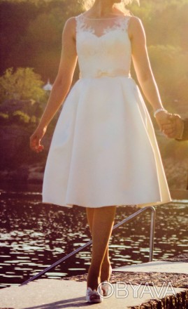 Продаю своё чудесное свадебное платье (ниже колен, в отличном состоянии, б/у 1 р. . фото 1