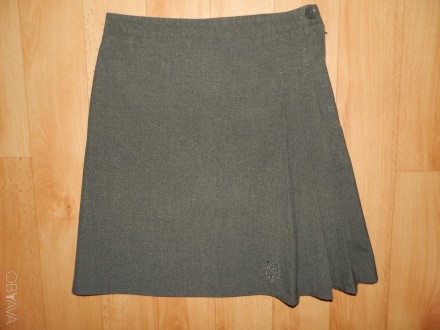 Описание

Продам две фирменные юбки на р.140-146 см б/у в отличном состоянии, . . фото 1