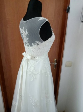 Продам свадебное платье , состояния нового без затяжек , все идеально, размер ид. . фото 5