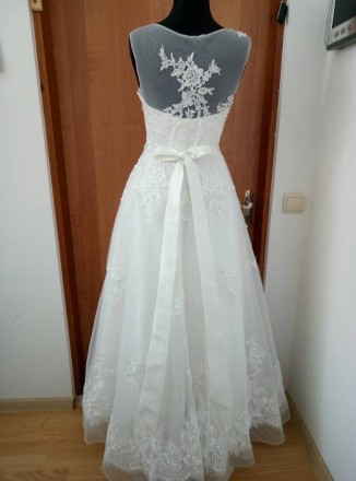 Продам свадебное платье , состояния нового без затяжек , все идеально, размер ид. . фото 4