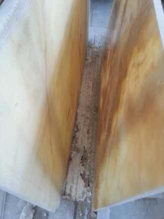 Оникс - прозрачный элемент декора
Слябы из оникса ; Слэбы оникса на складе	в Ки. . фото 13