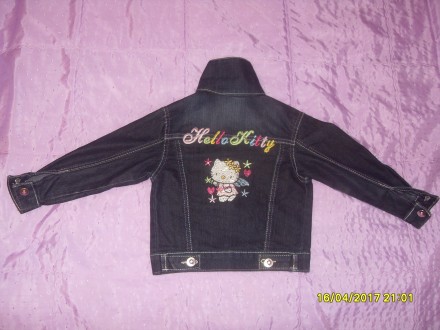 Продам гарнесеньку джинсову курточку Hello Kitty на дівчинку віком приблизно 2-5. . фото 4
