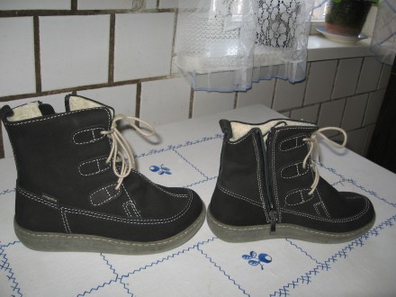 ботинки новые на меху очень удобные,сбоку на змейке. впереди шнуровка,теплые для. . фото 2