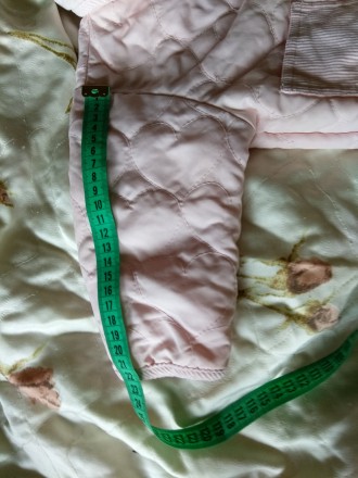 Курточка на тонком синтепоне, на девочку 3-6 месяцев, все размеры на фото.). . фото 4