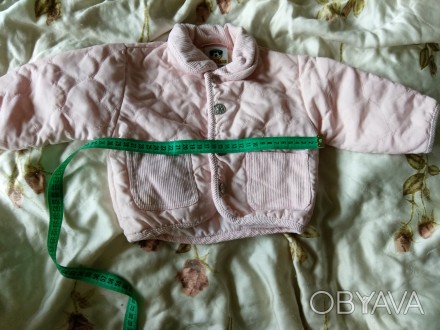 Курточка на тонком синтепоне, на девочку 3-6 месяцев, все размеры на фото.). . фото 1