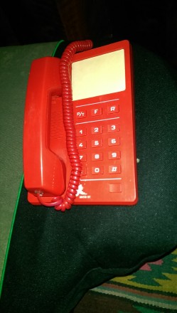 Пропоную вашій увазі 

Стаціонарний (домашньий) телефон 
Телефон не використо. . фото 3